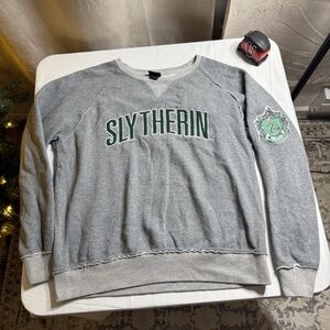 Harry Potter Slytherin Sweatshirt Mens XL Gray Crewneck Patch Universal Studios